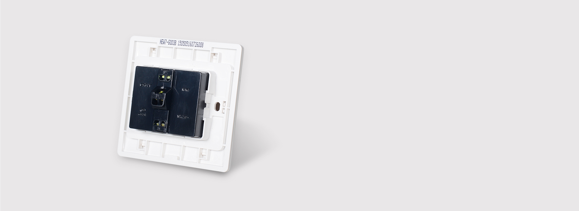 稳定可靠,更强承载
 正泰开关NEW7G...