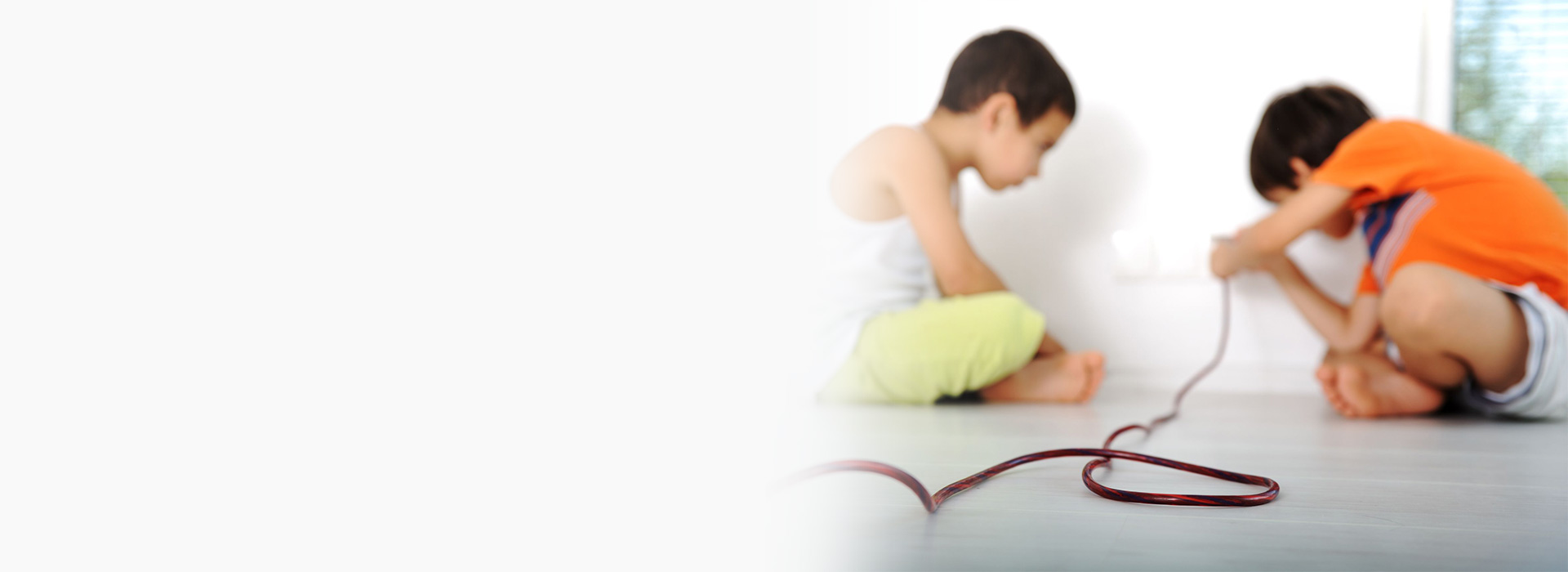 10000次的顺畅插拔
 正泰开关NEW...