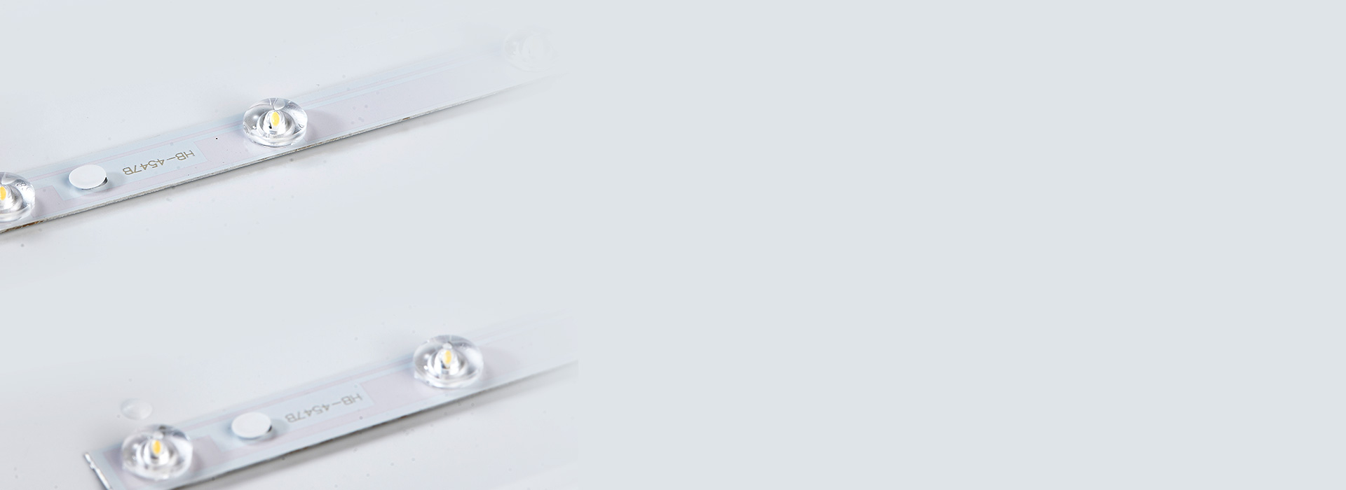 防死珠设计,持久明亮
 单颗灯珠损坏,不...