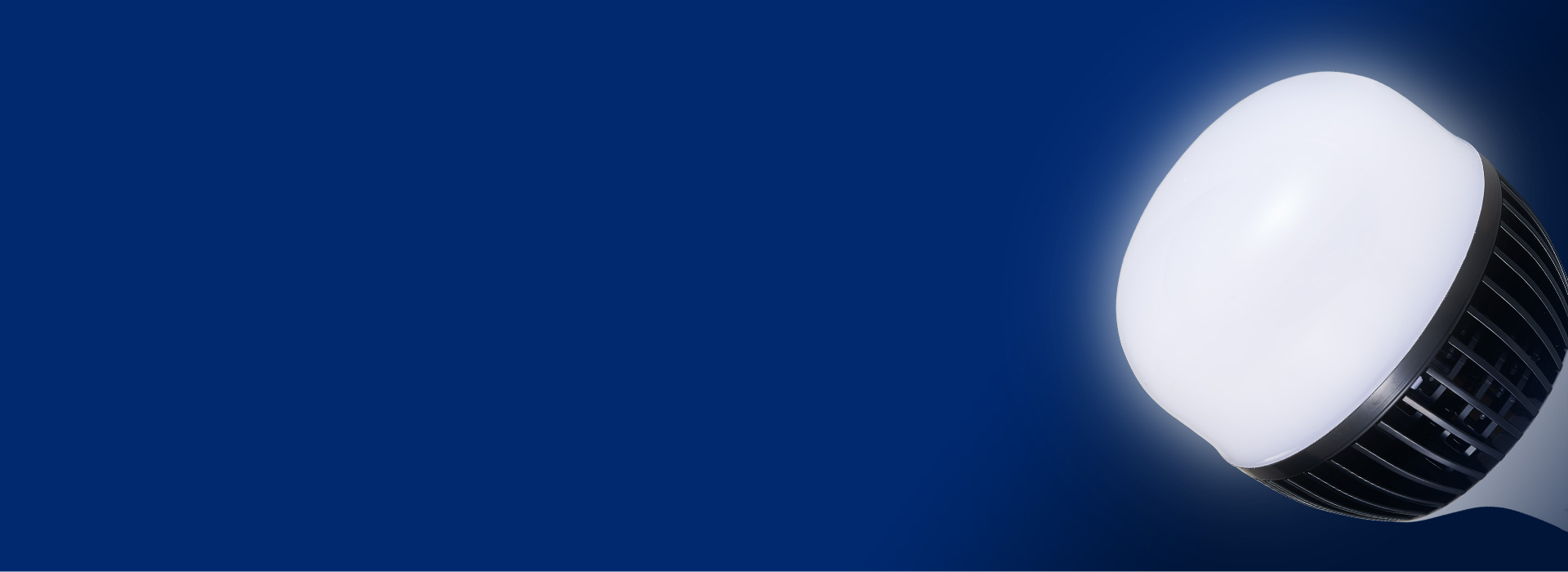 阻燃高透光灯罩
 正泰照明球泡QP27系...