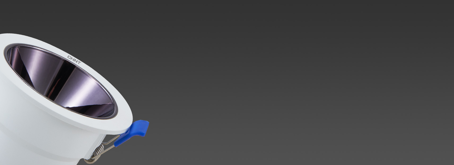 深藏光源+深色杯防眩,柔光“黑科技”
 ...