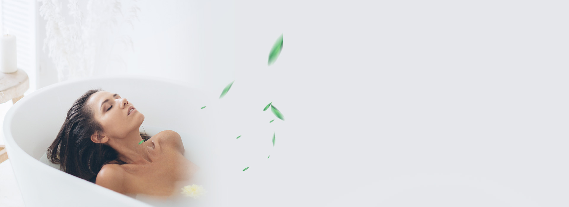 PTC陶瓷制热,居家舒适
 低温度系数的...