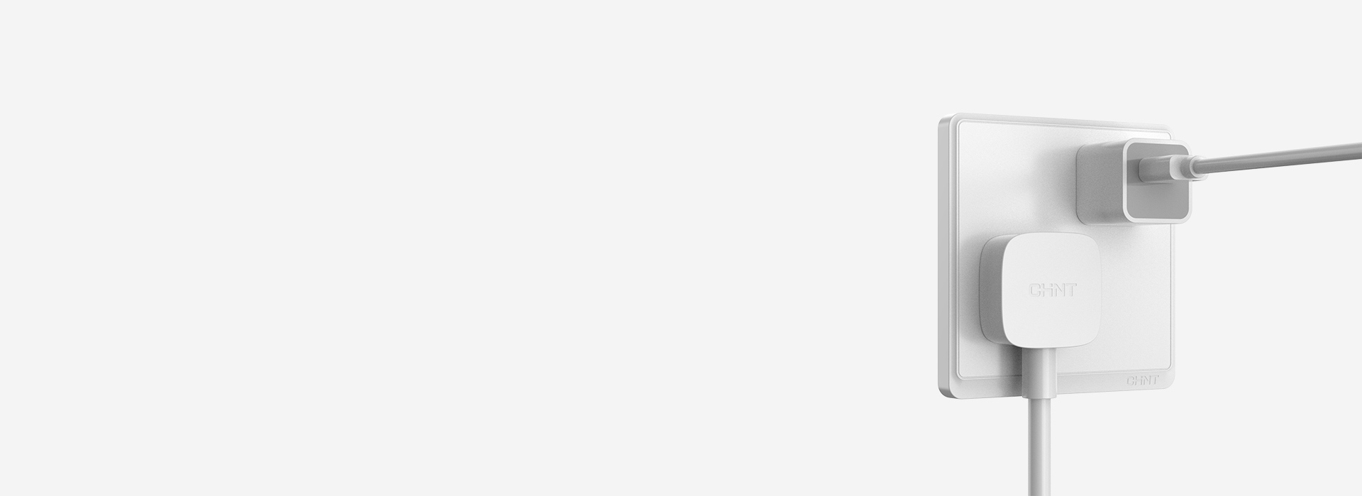 斜五孔,大间距
 给插孔预留足够大的空间...