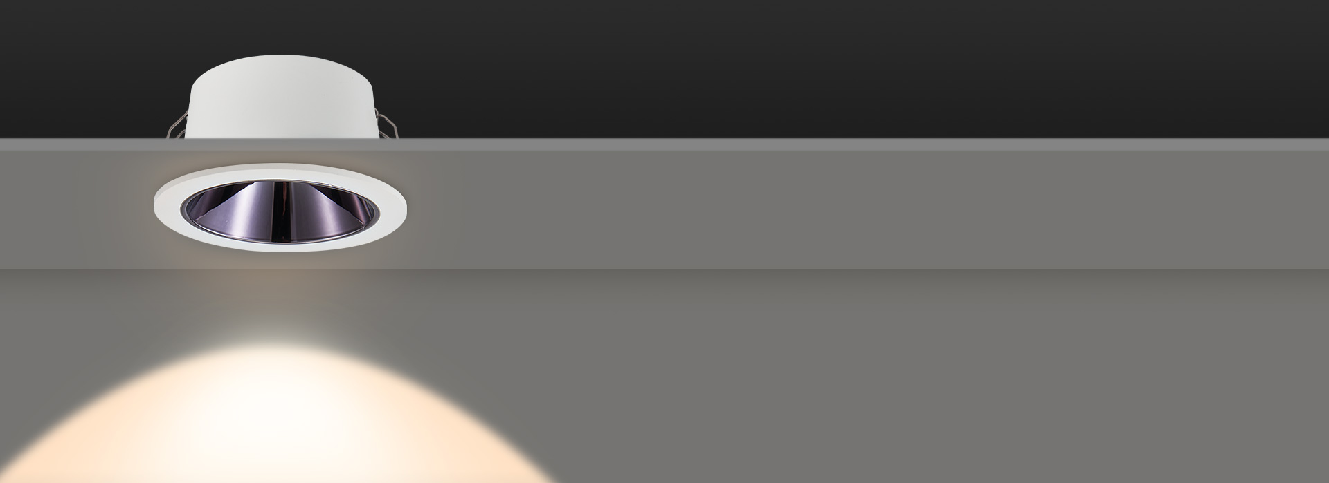 深藏式光源设计
 光源深藏,减少眩光,增...