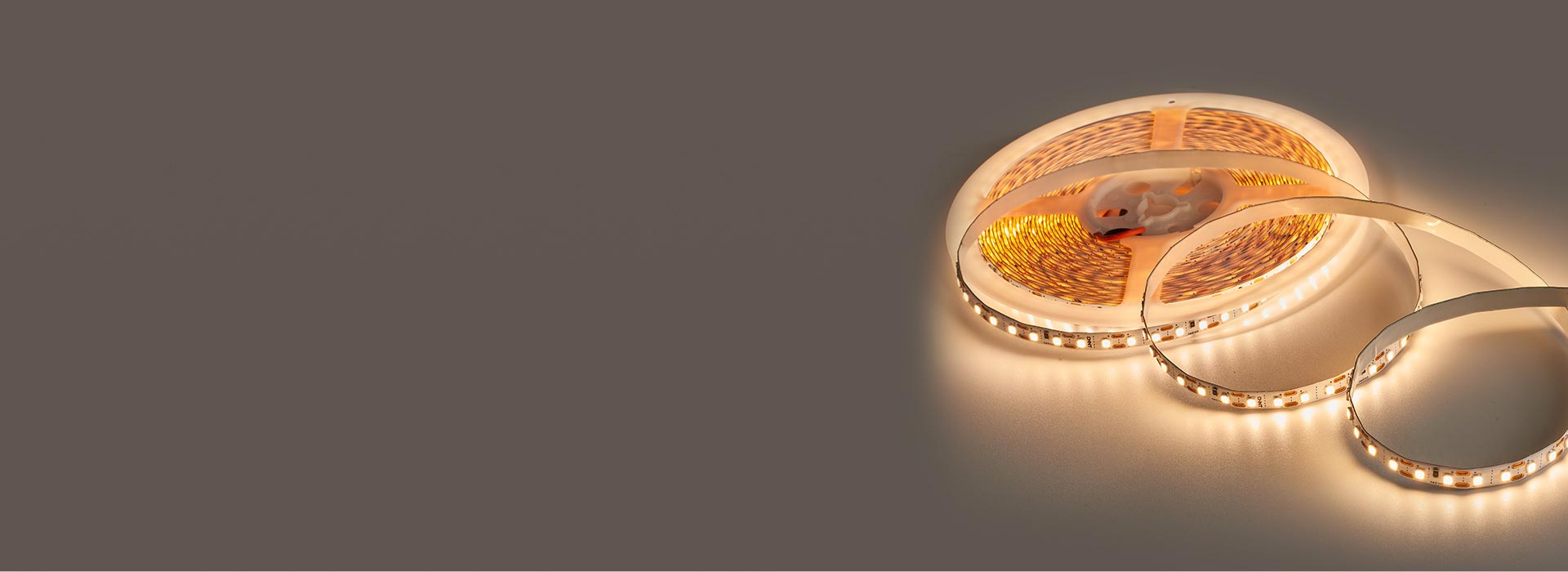 灯带:DD45A系列
 一灯一剪,剪出高...